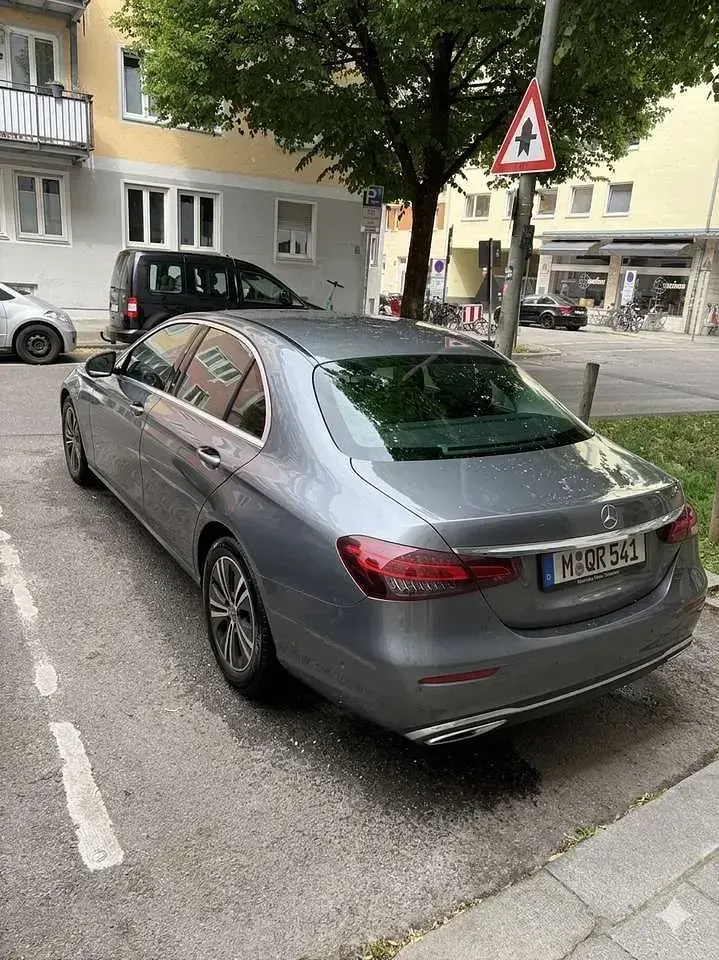 Gebraucht Mercedes E200 160 PS (117 kW) 2021 Limousine