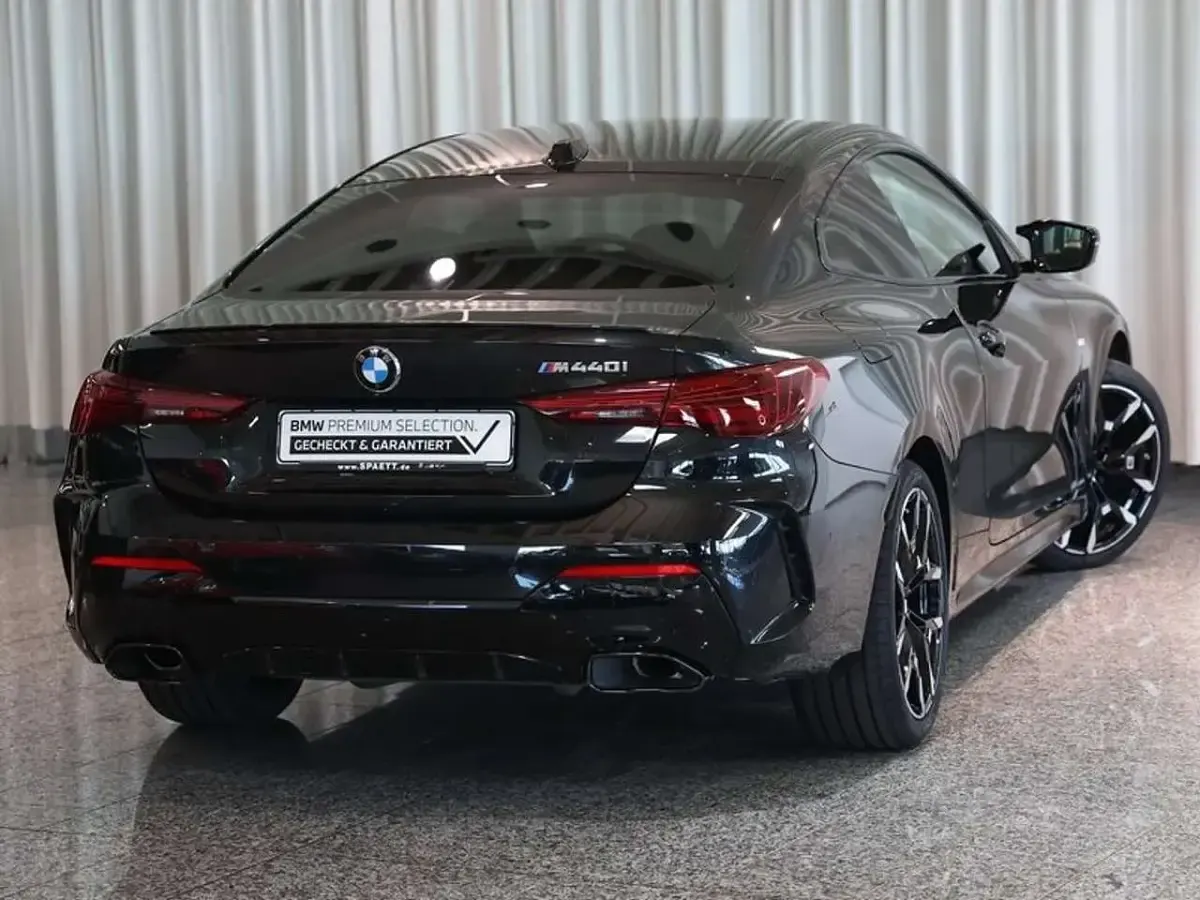 Gebraucht BMW M440 M Sport 387 PS (284 kW) 2025 Schwarz Coupé