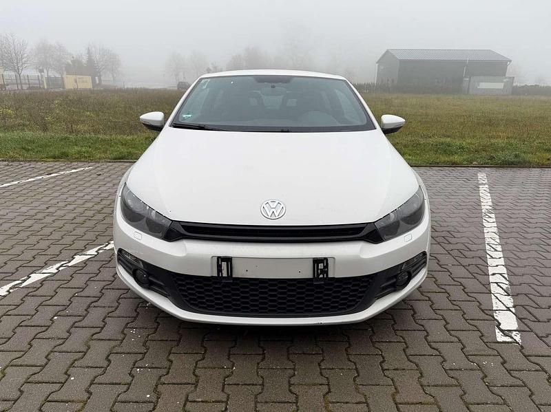 Gebraucht VW Scirocco 122 PS (89 kW) 2009 Candyweiss Coupé