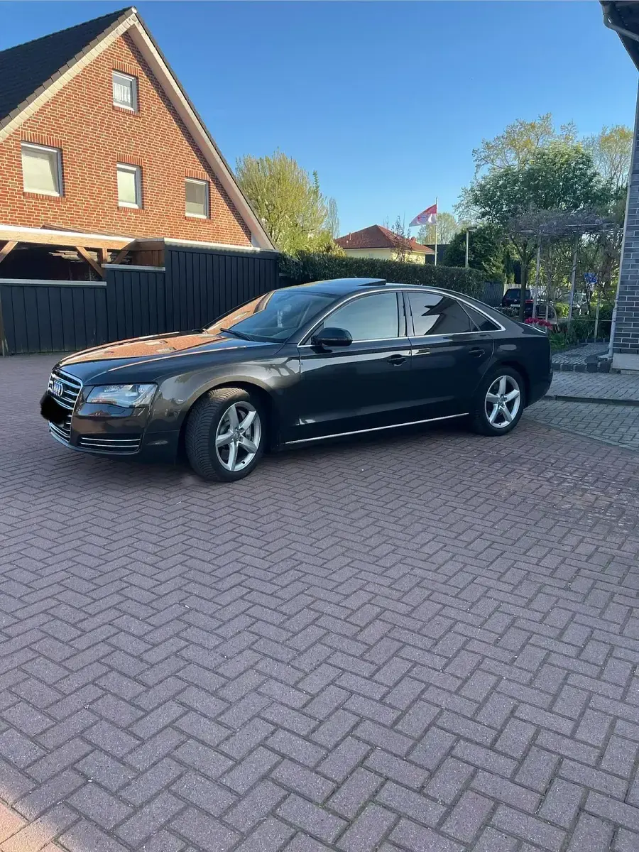 Gebraucht Audi A8 351 PS (258 kW) 2010 Limousine