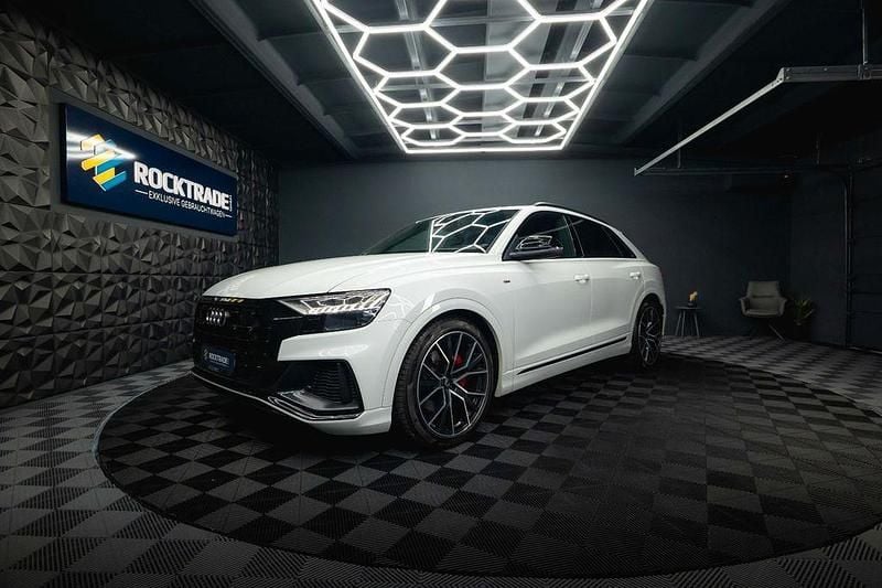 Weiß Gebraucht 2019 Audi Q8 S-line plus SUV | 39.990 € (Fairer Preis) - Bild 1/4