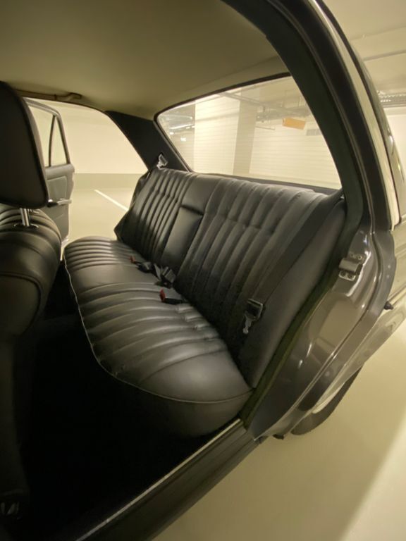 Gebraucht Mercedes E230 136 PS (100 kW) 1982 Limousine