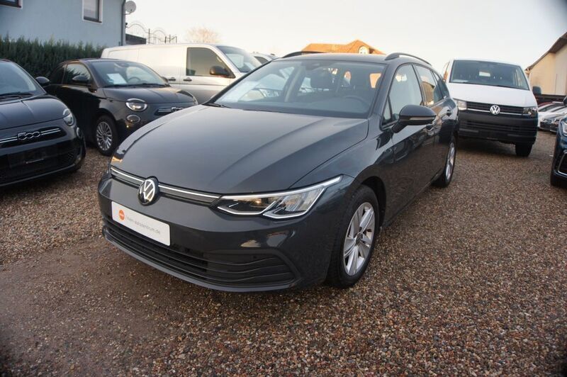 Grau Gebraucht 2021 VW Golf VIII Life Kombi | 17.520 € (Fairer Preis) - Bild 1/4
