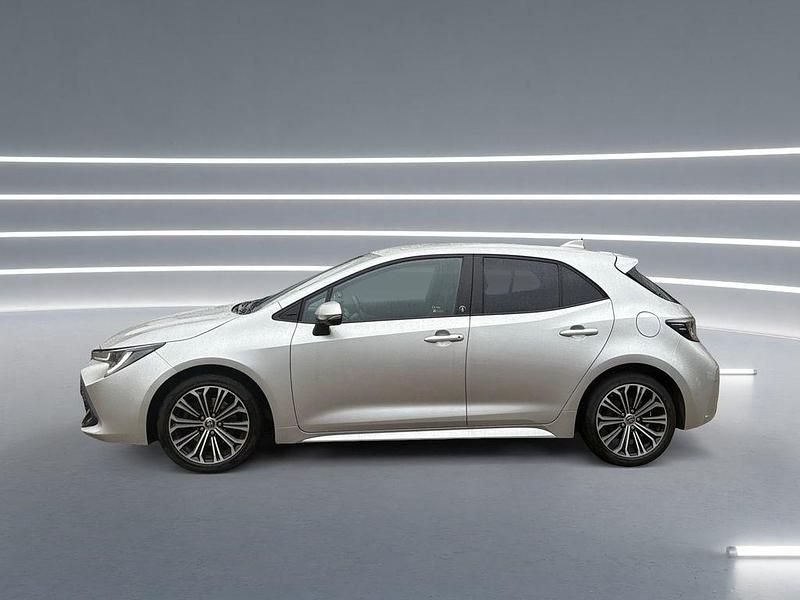 Gebraucht Toyota Corolla 152 PS (111 kW) 2022 Silber Limousine