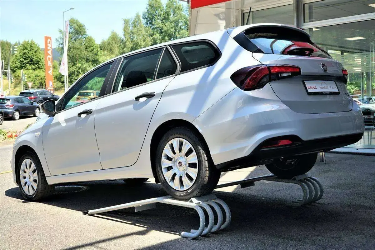 Gebraucht Fiat Tipo 101 PS (74 kW) 2021 Silber Kombi