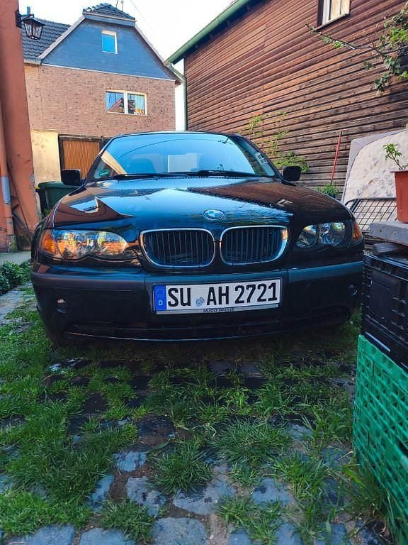 Second-hand BMW 316 116 CP (85 kW) 2003 Negru Berlinǎ