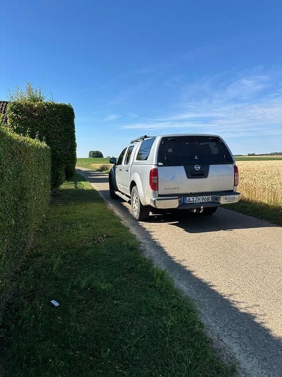 Gebraucht Nissan Navara 231 PS (169 kW) 2013 Silber Pickup