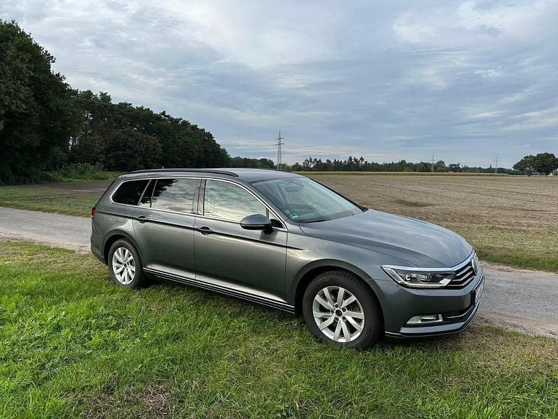 Gebraucht VW Passat Comfortline 190 PS (139 kW) 2016 Grau Kombi