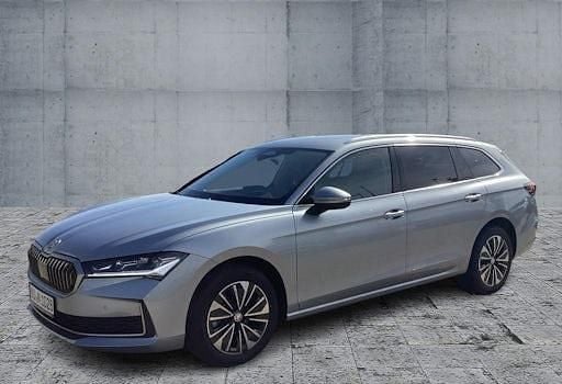 Gebraucht Skoda Superb Selection 150 PS (110 kW) 2024 Silber Kombi