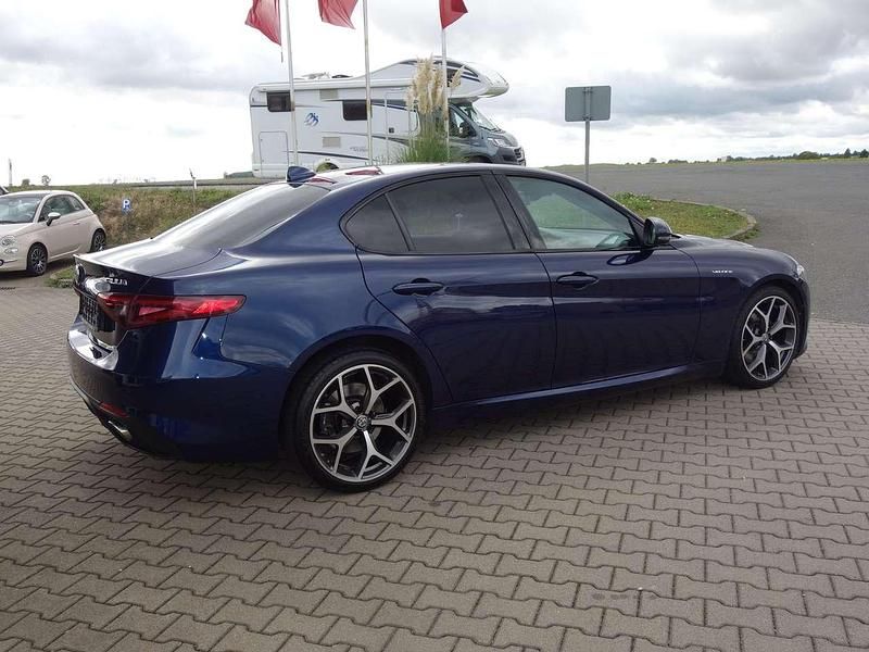 Gebraucht Alfa Romeo Giulia Veloce 209 PS (153 kW) 2017 Blu montecarlo, metallic Limousine