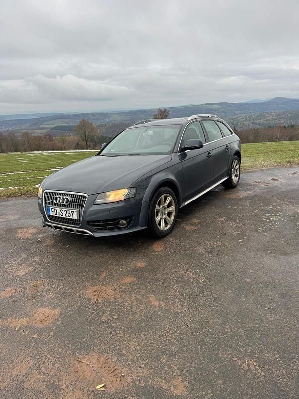 Grau Gebraucht 2010 Audi A4 Allroad Kombi | 6.500 € (Fairer Preis) - Bild 1/4