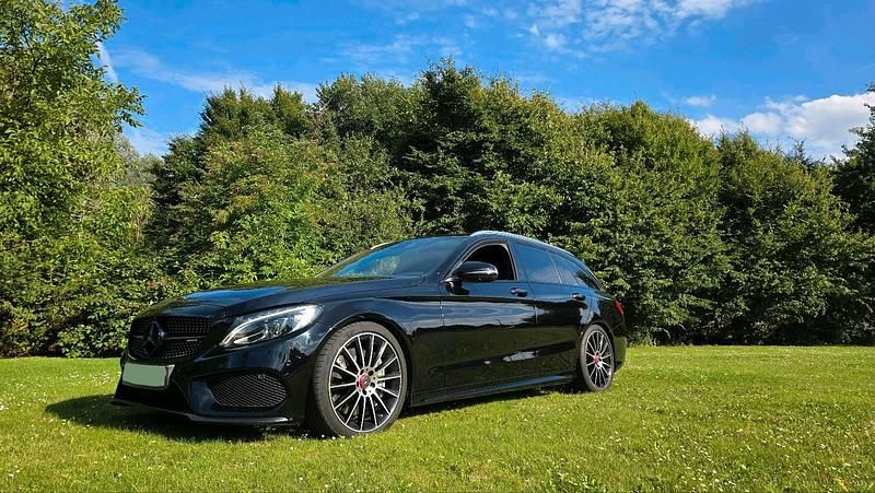 Schwarz Gebraucht 2017 Mercedes C43 AMG AMG Kombi | 27.999 € (Guter Preis) - Bild 1/4