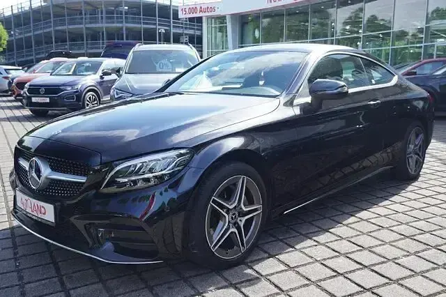 Gebraucht Mercedes C180 AMG line 156 PS (114 kW) 2018 Andere Coupé