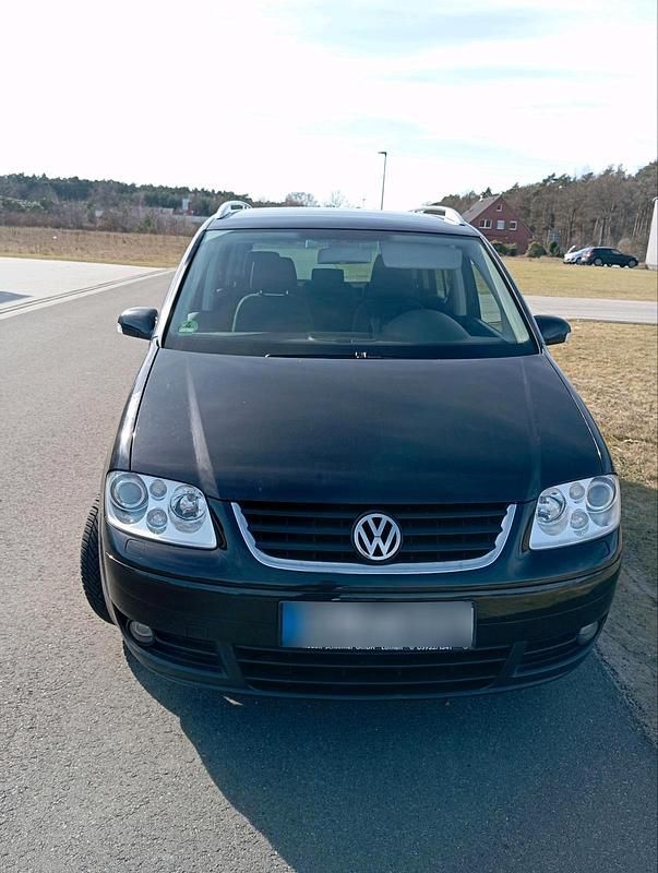 Gebraucht VW Touran 136 PS (100 kW) 2004 Schwarz Van / Kleinbus