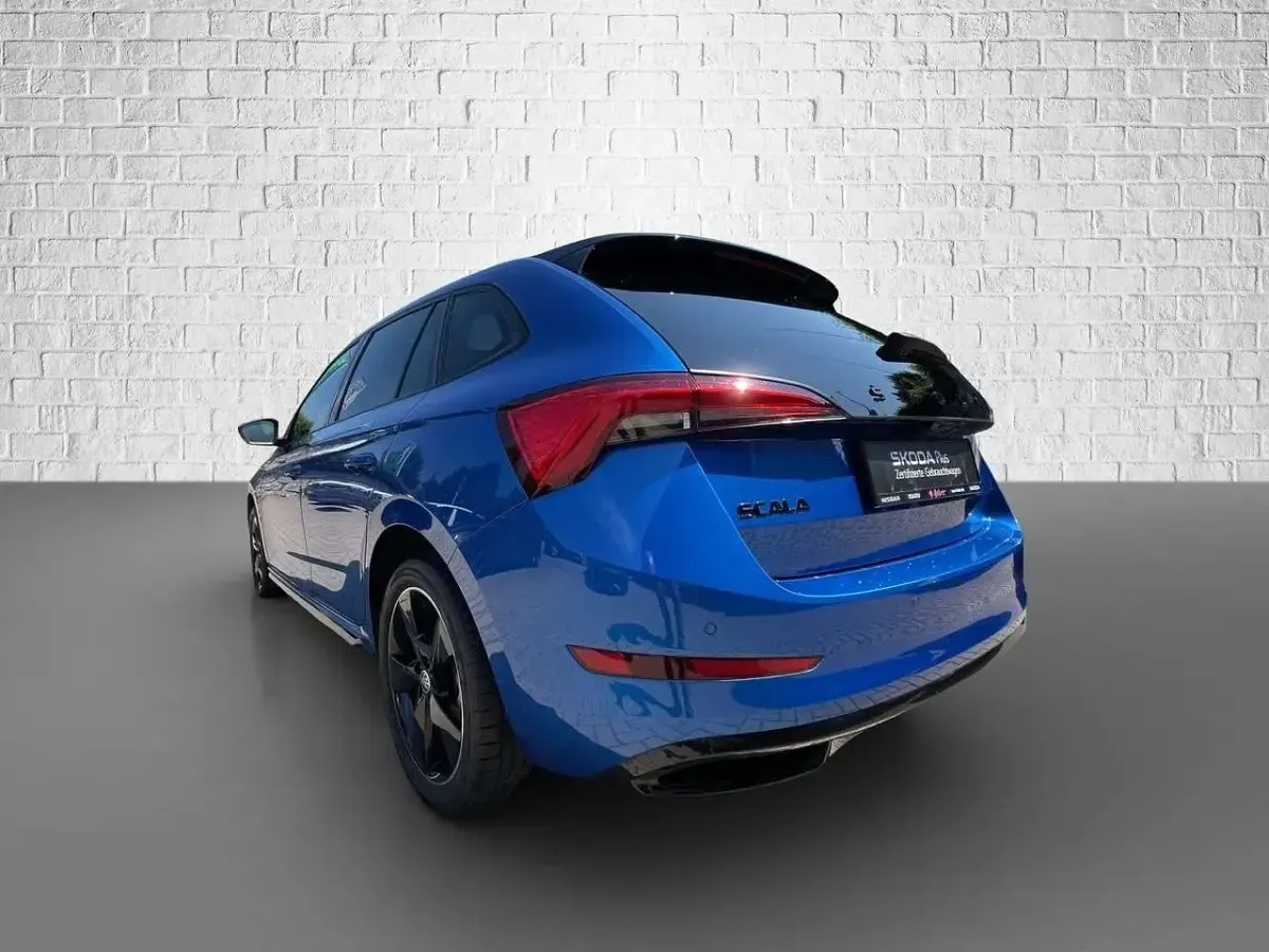 Gebraucht Skoda Scala Monte Carlo 150 PS (110 kW) 2022 Blau Kleinwagen
