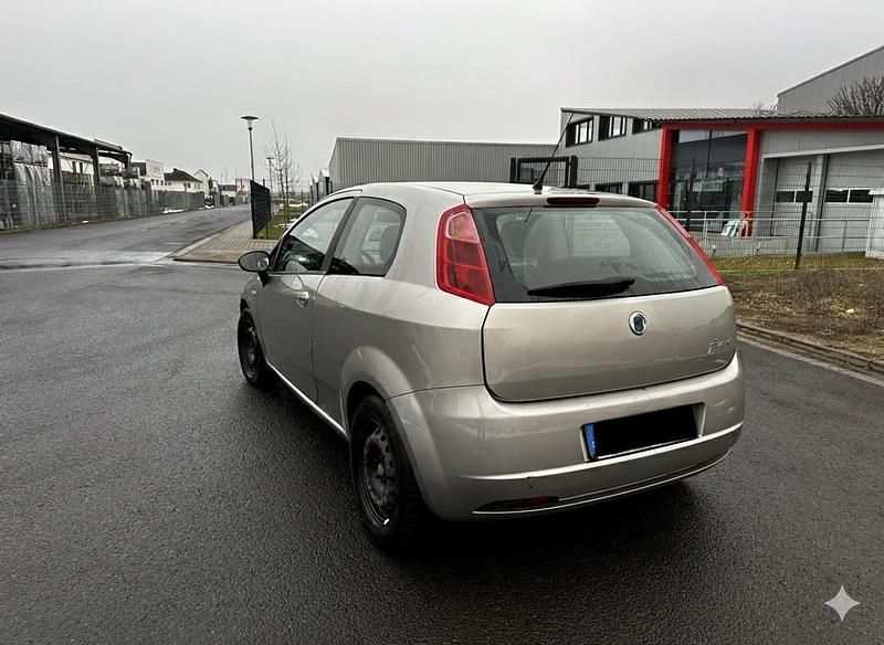 Gebraucht Fiat Punto Dynamic 90 PS (66 kW) 2007 Beige Kleinwagen