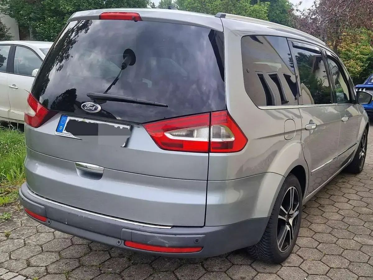 Gebraucht Ford Galaxy Titanium 163 PS (119 kW) 2012 Grau Van / Kleinbus