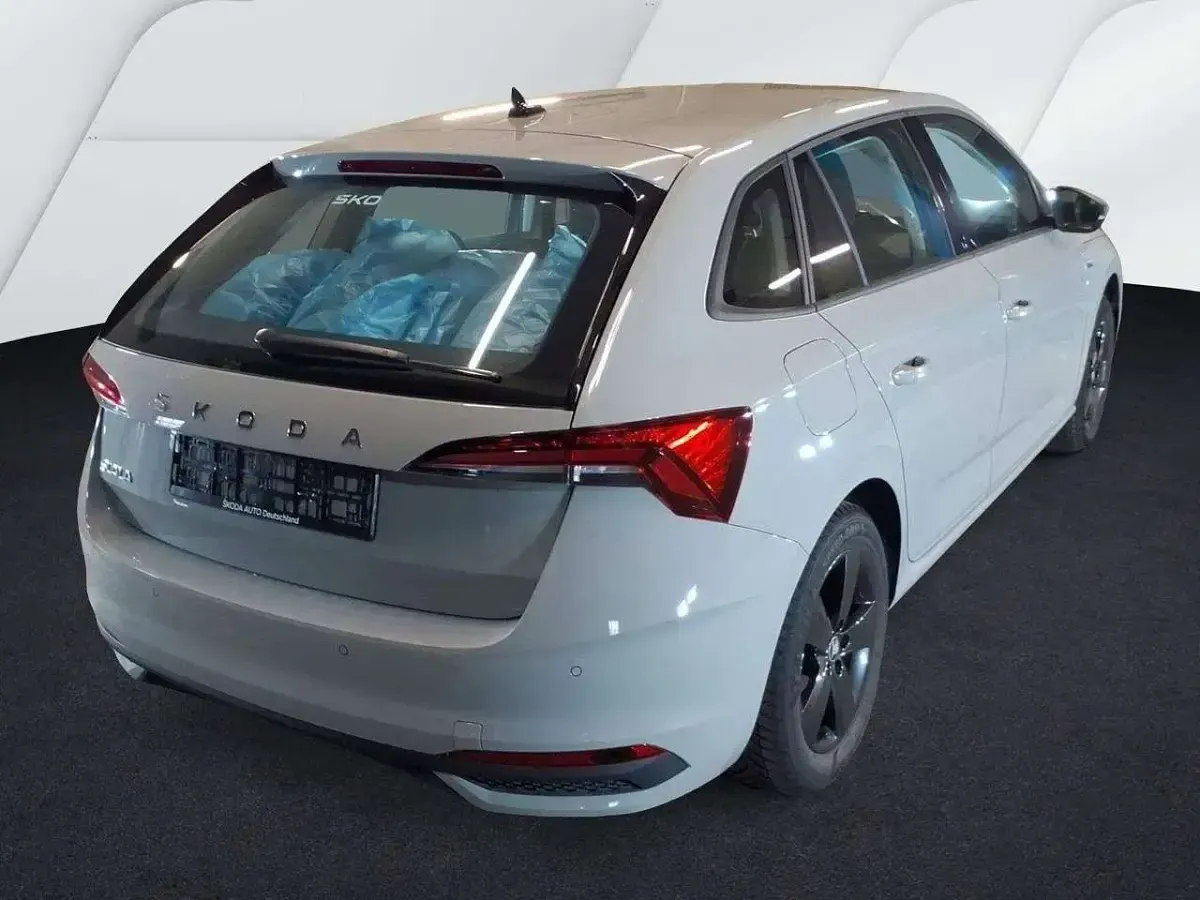 Gebraucht Skoda Scala Selection 150 PS (110 kW) 2025 Stahlgrau Kleinwagen