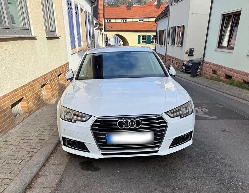 Gebraucht Audi A4 150 PS (110 kW) 2018 Weiß Kombi