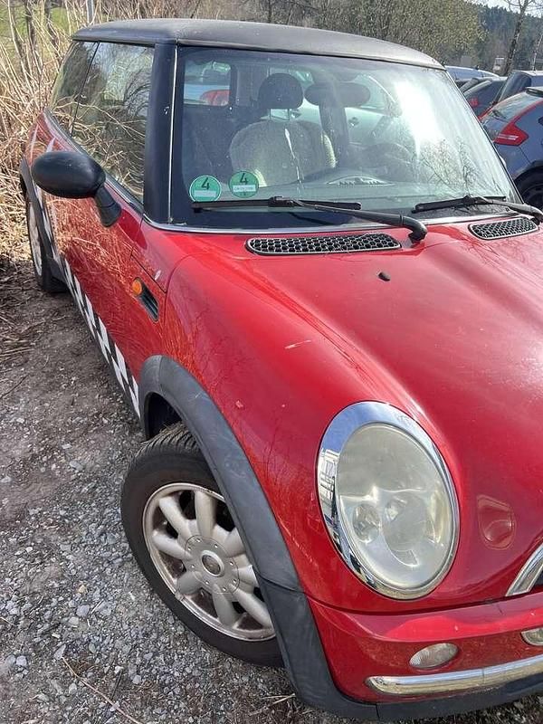 Gebraucht Mini ONE 90 PS (66 kW) 2002 Rot Kleinwagen