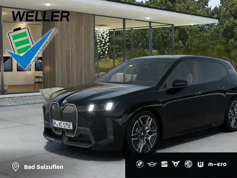 Saphirschwarz (schwarz) Neu 2025 BMW iX Competition Edition SUV | 82.990 € (Fairer Preis) - Bild 1/4
