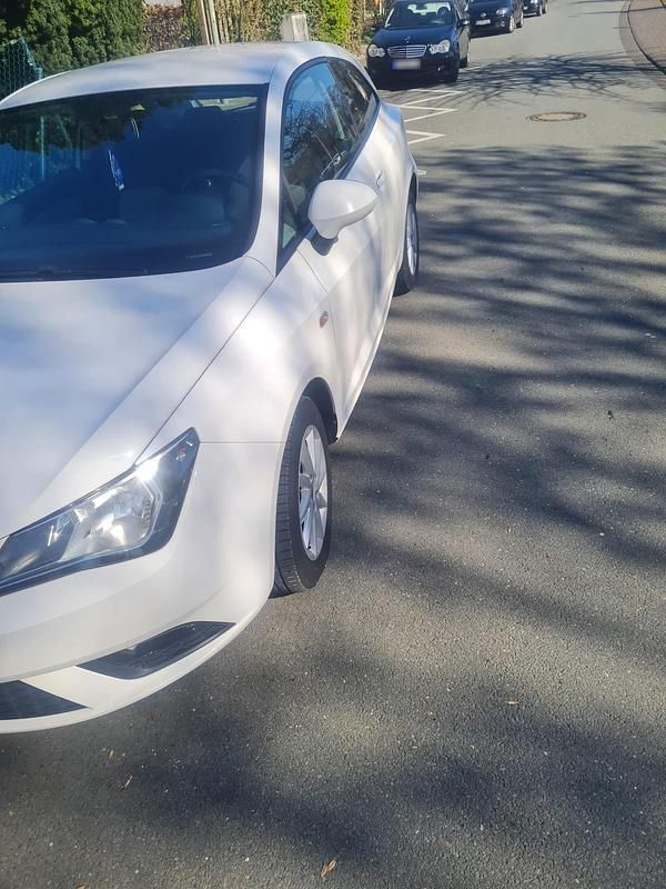 Gebraucht Seat Ibiza 85 PS (62 kW) 2012 Weiß Kleinwagen