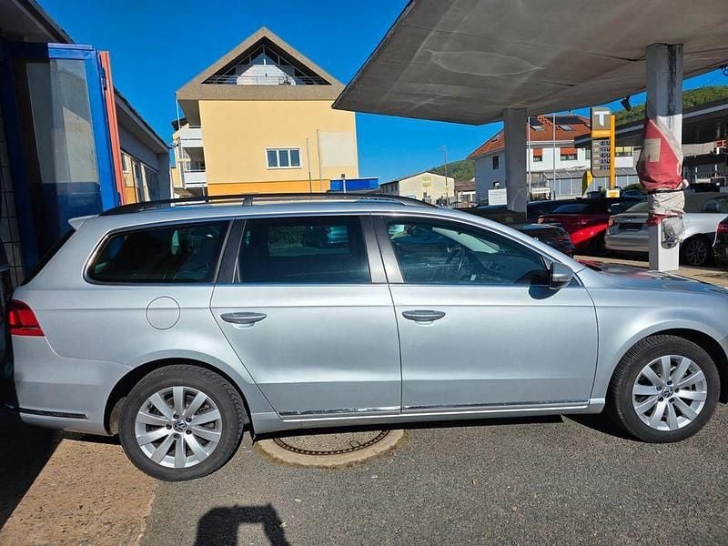Gebraucht VW Passat Comfortline 122 PS (89 kW) 2012 Silber Kombi