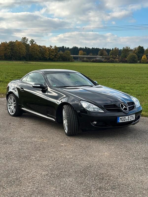 Gebraucht Mercedes SLK200 163 PS (119 kW) 2008 Schwarz Cabrio