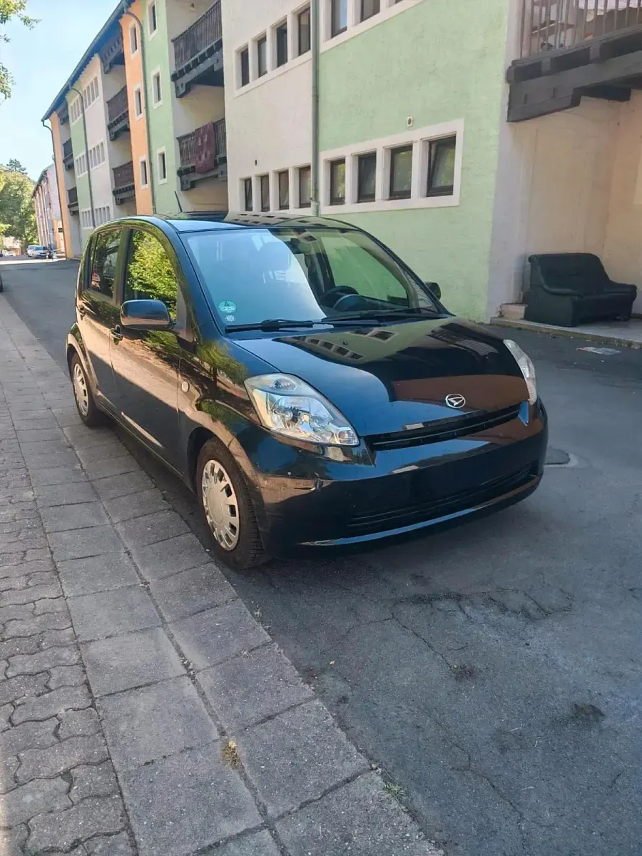 Gebraucht Daihatsu Sirion 76 PS (55 kW) 2005 Schwarz Kleinwagen