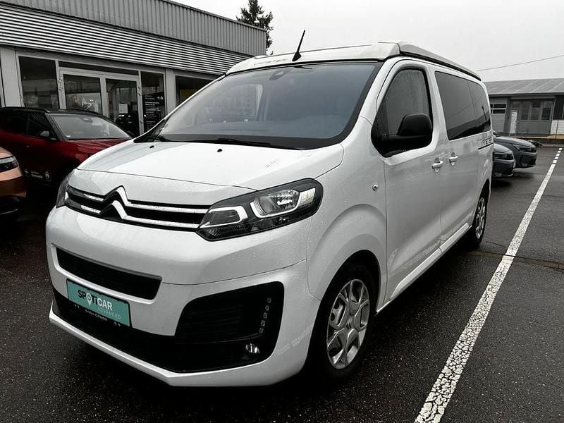 Weiß Gebraucht 2023 Citroën Spacetourer Feel Van / Kleinbus | 36.990 € (Teuer) - Bild 1/4
