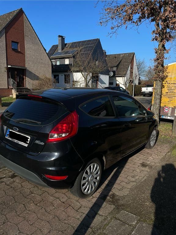 Gebraucht Ford Fiesta Trend 60 PS (44 kW) 2009 Schwarz Kleinwagen