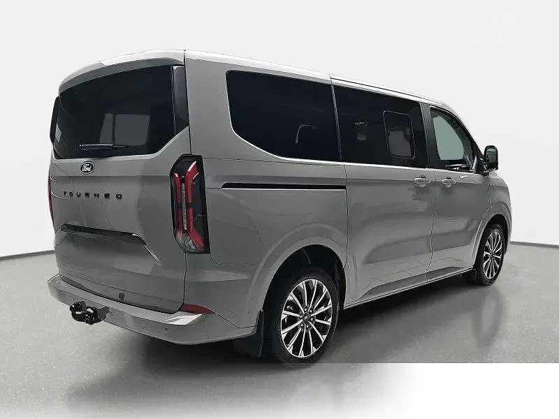 Neu Ford Tourneo Custom 170 PS (125 kW) 2026 Grau Van