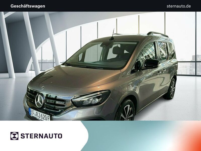 Grau Gebraucht 2023 Mercedes EQT200 Van / Kleinbus | 33.499 € (Etwas zu teuer) - Bild 1/4