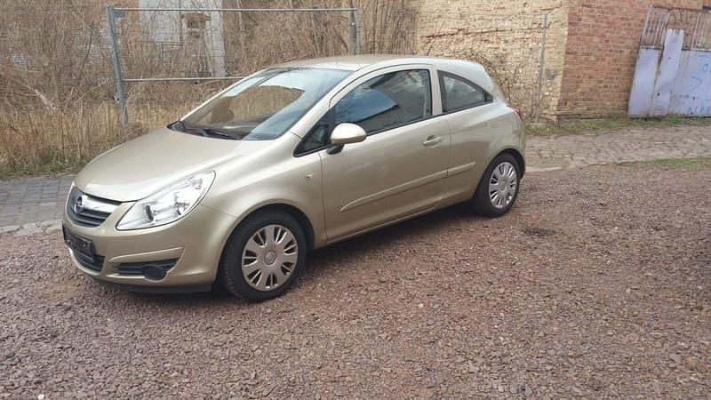 Beige Gebraucht 2007 Opel Corsa Edition Kleinwagen | 2.400 € (Fairer Preis) - Bild 1/4