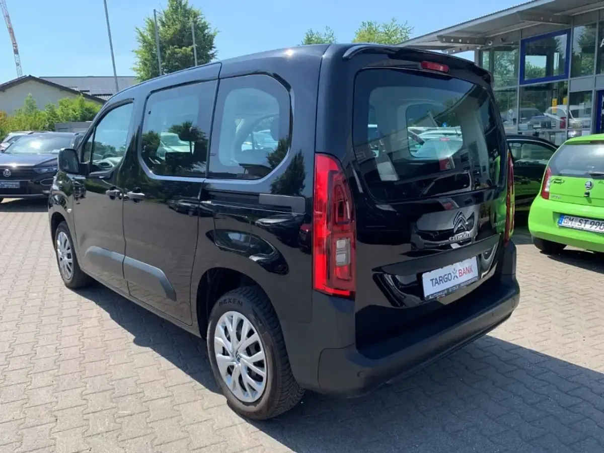 Gebraucht Citroën Berlingo Live 110 PS (80 kW) 2023 Schwarz Van / Kleinbus