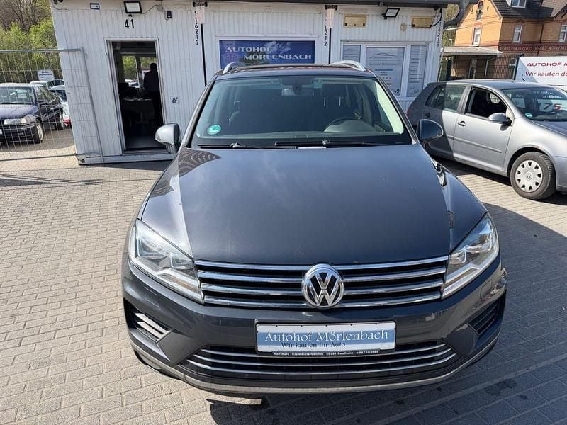 Gebraucht VW Touareg 204 PS (150 kW) 2015 Grau SUV