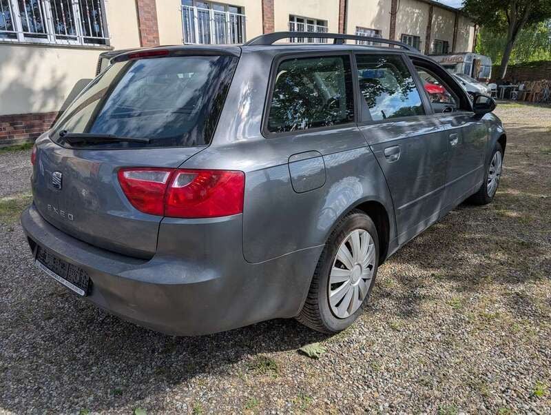Grau Gebraucht 2012 Seat Exeo Style Kombi | 3.000 € (Superpreis) - Bild 1/4