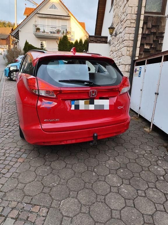 Gebraucht Honda Civic Sport 141 PS (103 kW) 2014 Rot Kombi