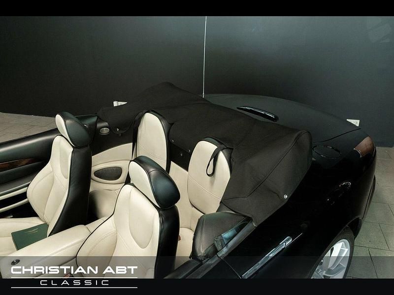 Gebraucht Aston Martin V12 Vantage 416 PS (305 kW) 2001 Schwarz Cabrio