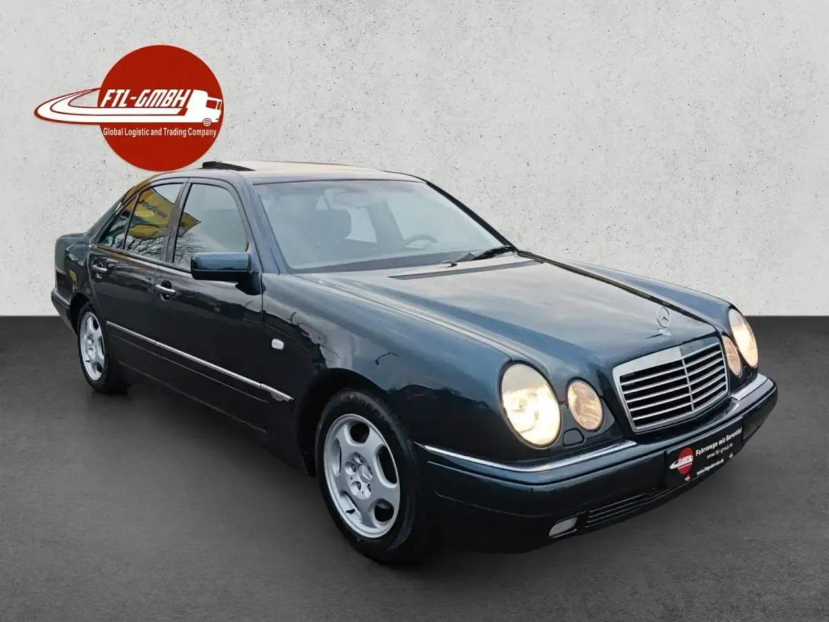 Gebraucht Mercedes E230 Avantgarde 150 PS (110 kW) 1996 Blau Limousine