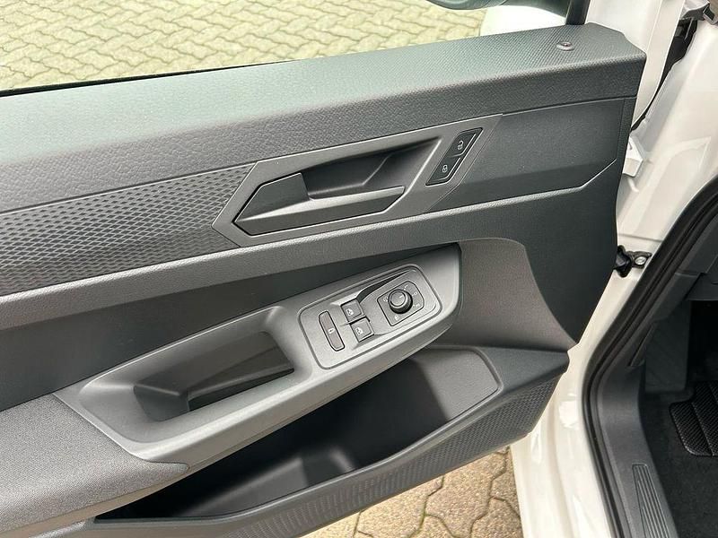 Neu VW Caddy Trendline 116 PS (85 kW) 2025 Weiß Van / Kleinbus