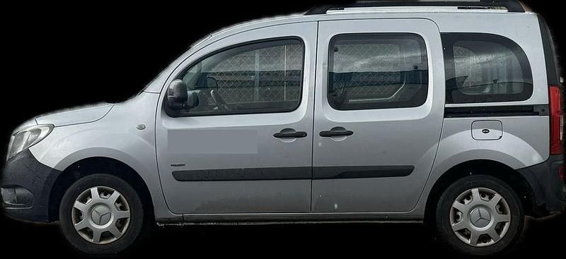 Gebraucht Mercedes Vito 90 PS (66 kW) 2014 Silber Van