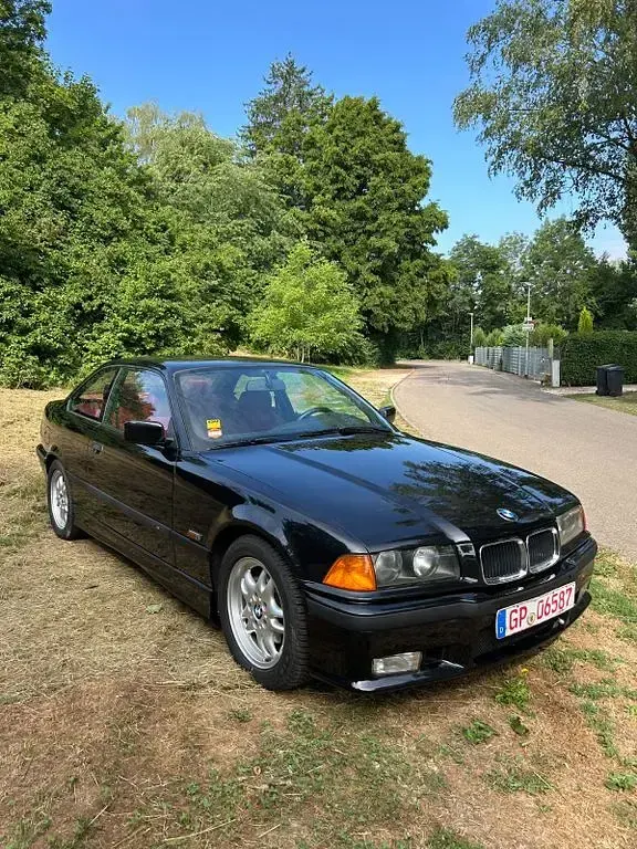 Gebraucht BMW 320 M Sport 150 PS (110 kW) 1996 Schwarz Coupé
