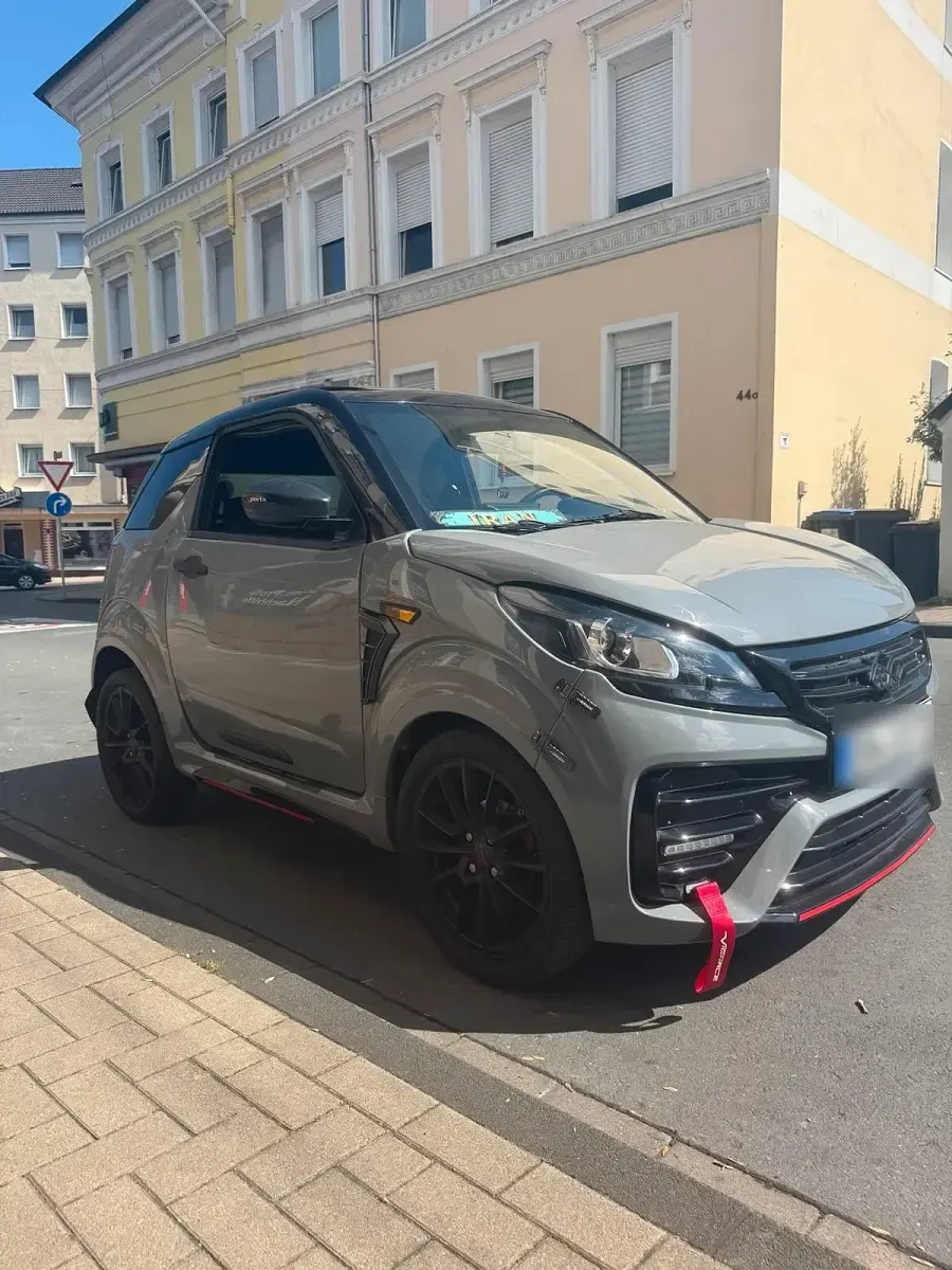 Gebraucht Ligier JS50 2024 Grau Kleinwagen