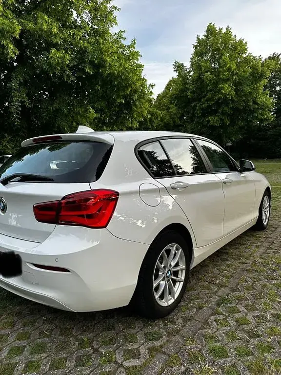 Gebraucht BMW 116 Efficient Dynamics 109 PS (80 kW) 2016 Weiß Kleinwagen