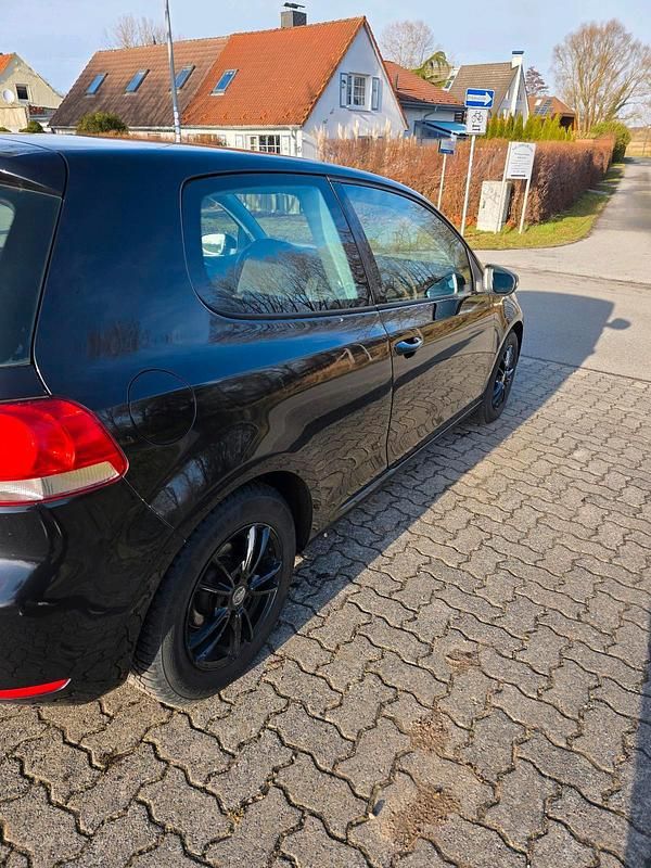 Gebraucht VW Golf VI 110 PS (80 kW) 2009 Schwarz Kleinwagen