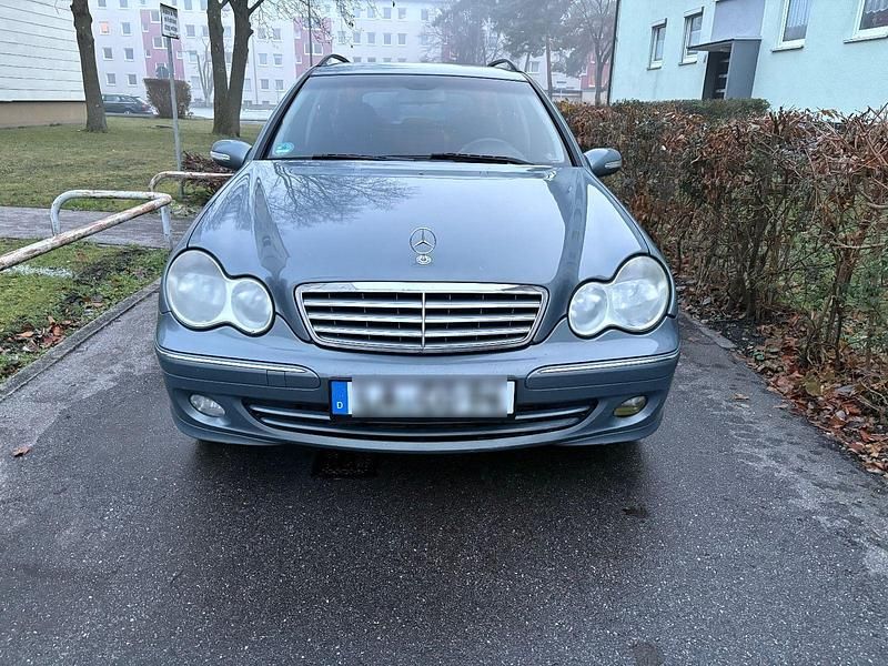 Grau Gebraucht 2004 Mercedes C180 Elegance Kombi | 1.350 € (Fairer Preis) - Bild 1/4