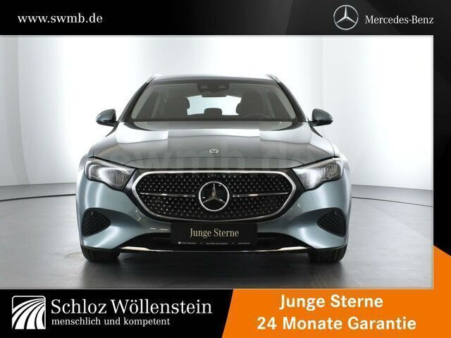 Gebraucht Mercedes E220 Avantgarde 197 PS (144 kW) 2024 Metalliclack verdesilber Kombi