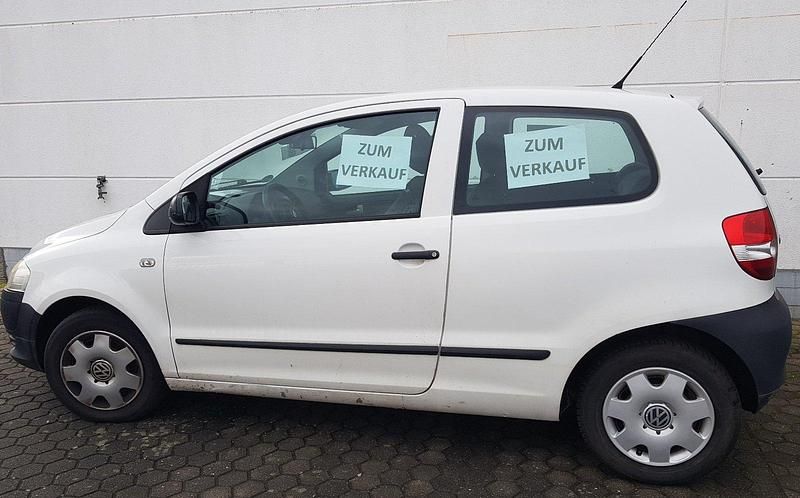 Gebraucht VW Fox 60 PS (44 kW) 2011 Weiß Kleinwagen