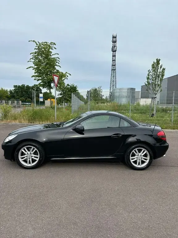 Gebraucht Mercedes SLK200 184 PS (135 kW) 2010 Schwarz Cabrio